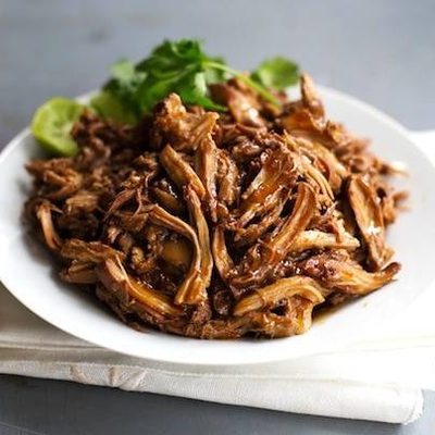 Honey Glazed Crockpot Chicken Adobo - simple pantry ingredients, hardly any hands-on time, 200 calories. | https://remove-fatloss.today