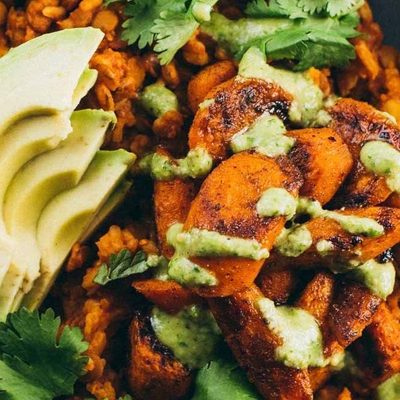Lentil Curry Bowl with avocado.